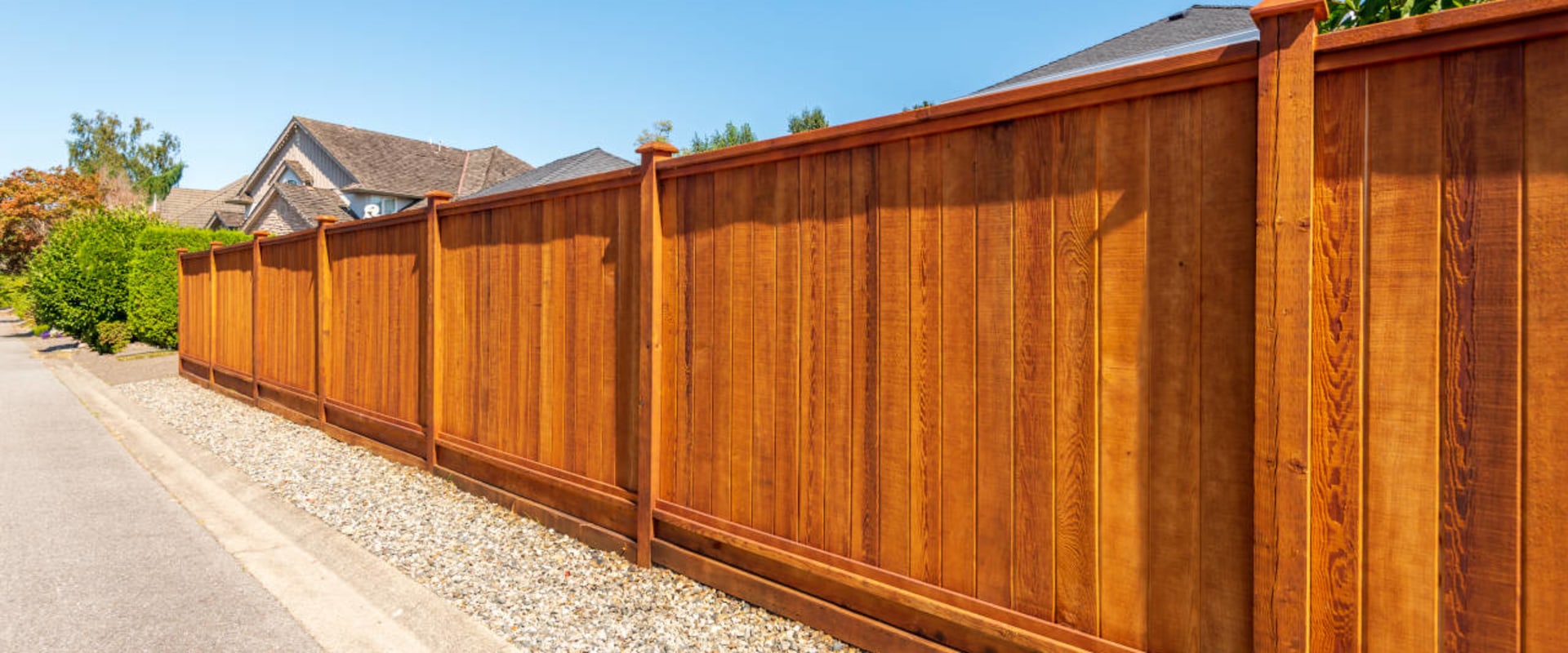 Comparing the Cost of Wood Fencing