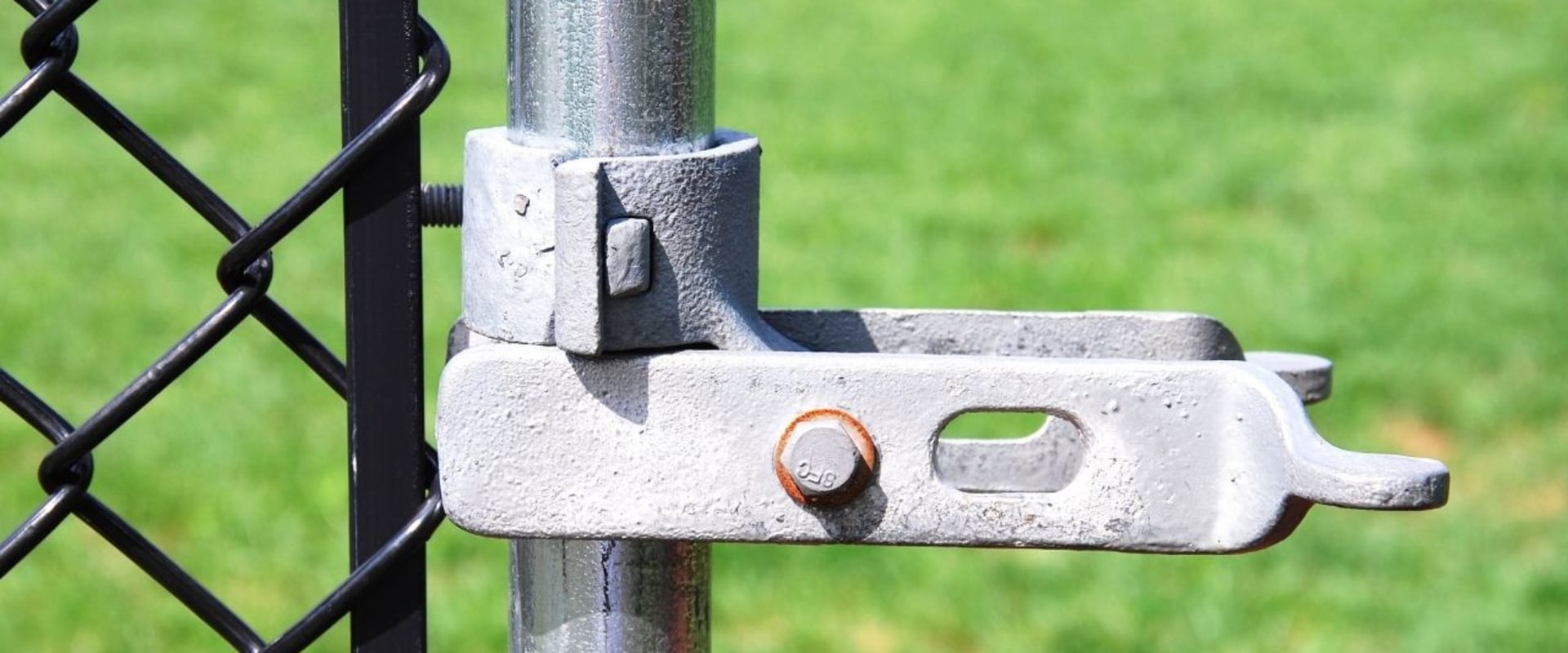 Types of Hardware Used in Chain Link Fences