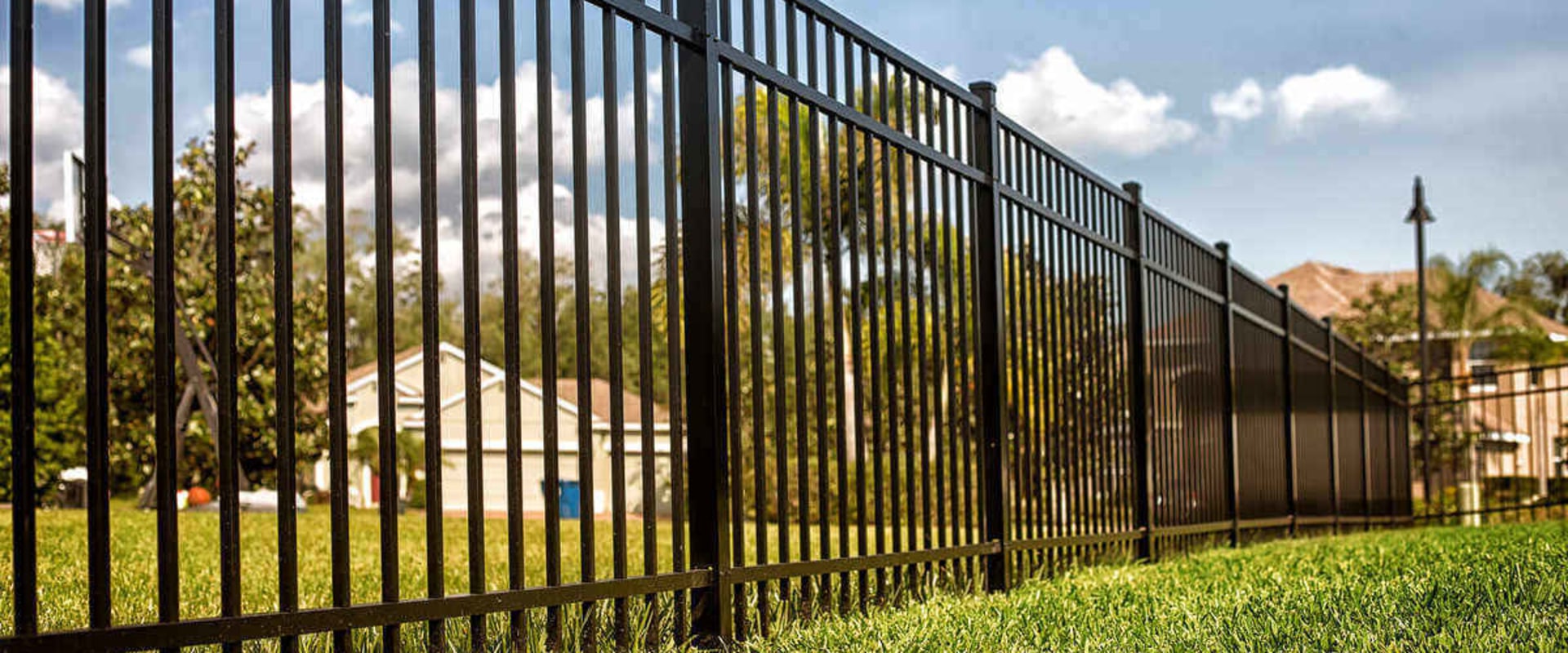 Aluminum Fencing Pros and Cons